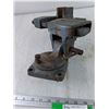 Image 5 : Wilton Vice 4" Jaws with Pivot, Pickup Only