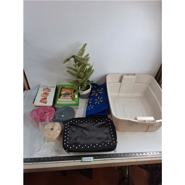 Tote, Party Streamers, Electrified Plant - Untested, Assorted Books, Laptop Case, Pickup Only
