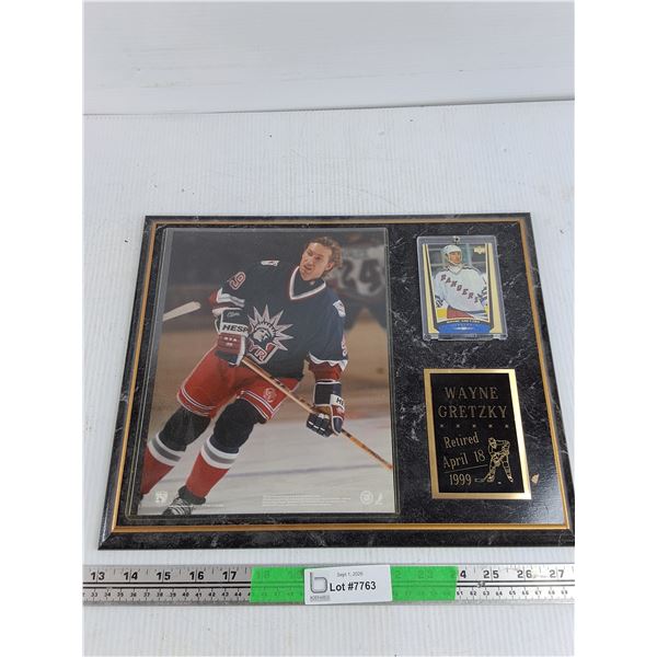 Wayne Gretzky Wall Plaque, Cannot Authenticate