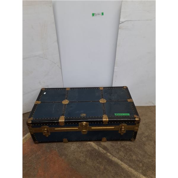 *Blue Locked Langmur Trunk No Shipping
