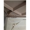 Image 7 : **White Outdoor Storage Tub No Shipping