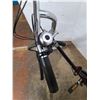 Image 2 : **Schwinn Tango Folding Bike 20" Wheels Kick Stand Like New No Shipping