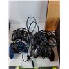 Image 5 : Original XBOX Modded with Hardware Chip, Hard Drive Working Loaded with Games, (4) Controllers