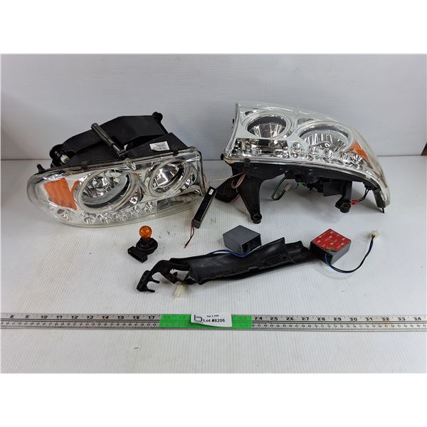 Dodge Durango Headlights - As Is