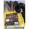 Image 2 : Womens Shoes, Stranger Things Calendar, Kitchen Towels, Throws Blanket, Misc