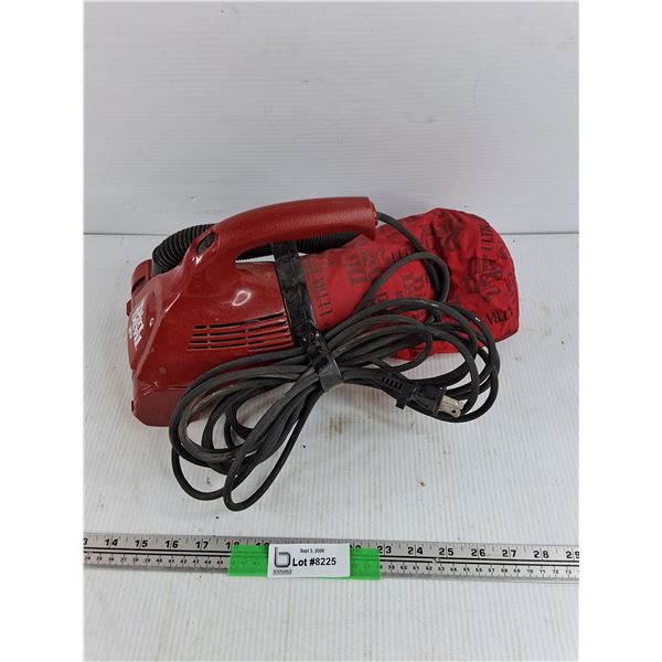 Dirt Devil Vacuum Cleaner - Powers On, As Is