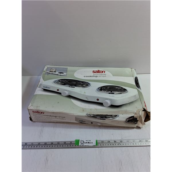 Salton 2 Burner Portable Cooking Range Powers On