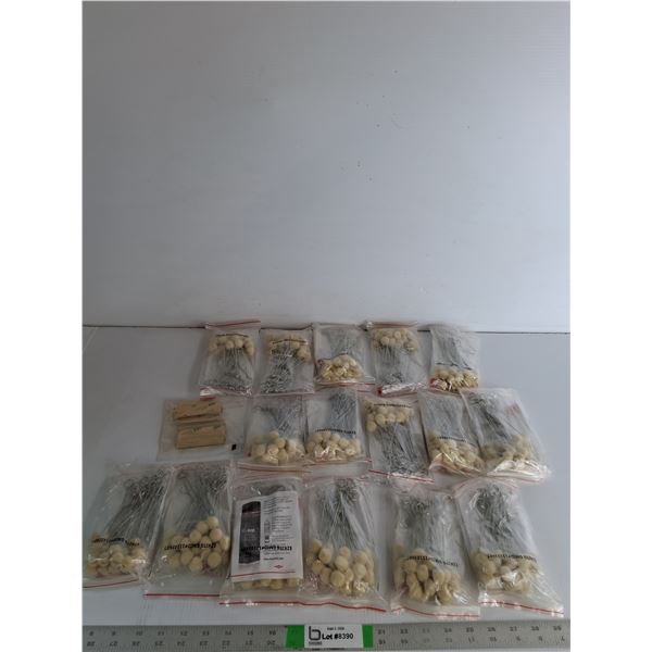 Various Packets of Wool Daubers
