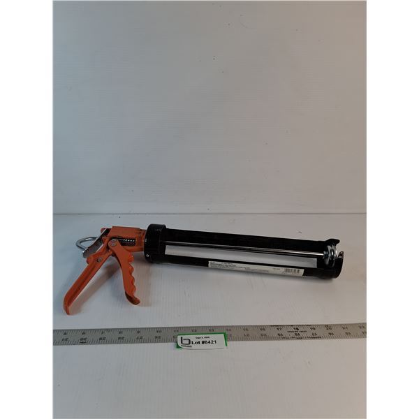Professional Caulking Gun