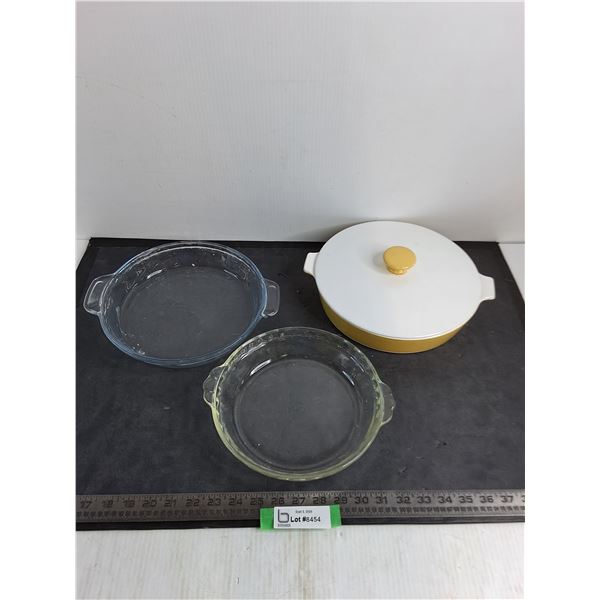 (3) Oven Bake Dishes - Pyrex, Anchor Hocking, Corningware