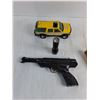 Image 2 : Daisy BB Gun, Large Size Leather Mittens, LED Flashlight, Tonka Toy Truck