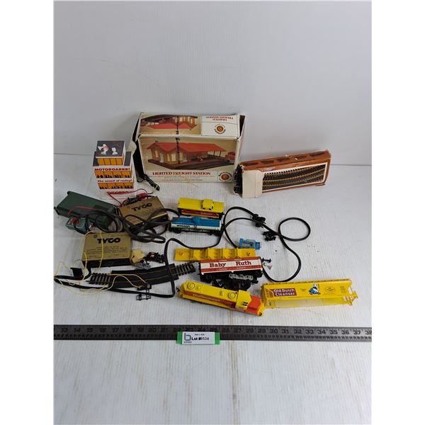 Assorted HO Scale Model Train Parts - Untested, As is
