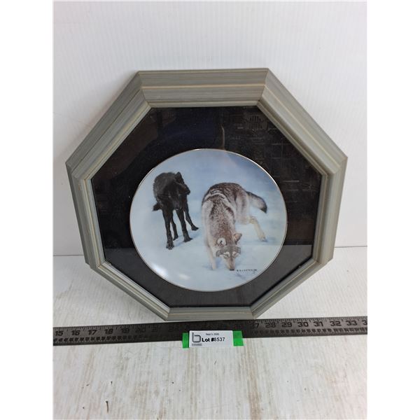 Framed Decorative Plate featuring Wolves - 14" x 14"