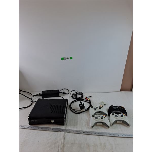 XBOX 360 S Powers On with Power Supply,  AV Cable, (4) Controllers Untested As-Is