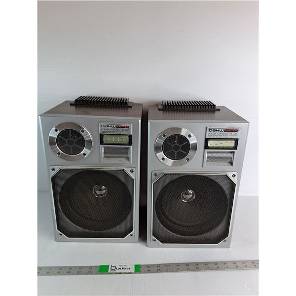 (2) Dahw Power Amplified Speakers 9.5"x8"15"