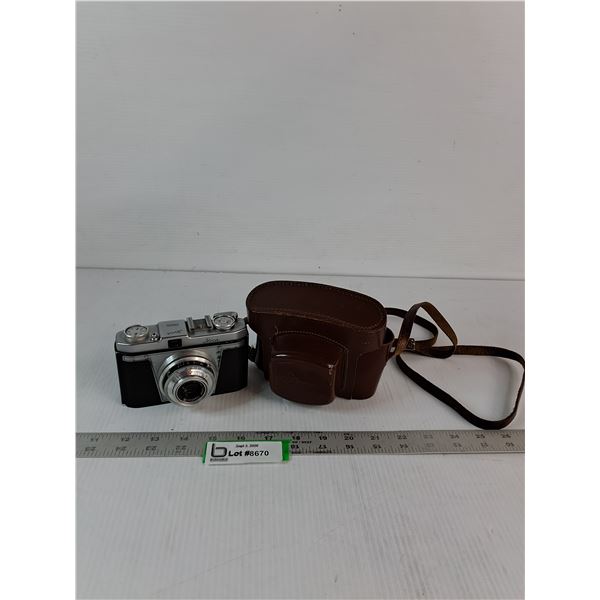 Lloca Rapid Camera w/ Case - As Is