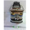 Image 1 : T-fal Ultimate EZ Clean Deep Fryer - Powers On