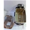 Image 3 : T-fal Ultimate EZ Clean Deep Fryer - Powers On