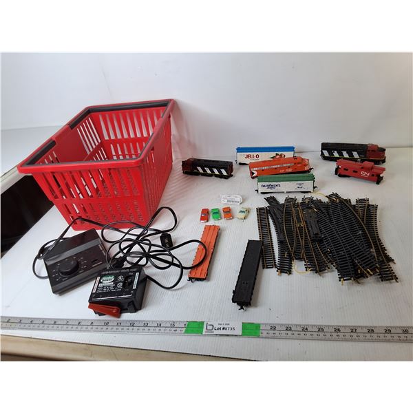 Shopping Basket 17" x 11.5" x 8.5", Model Train Set-Untested, Misc.