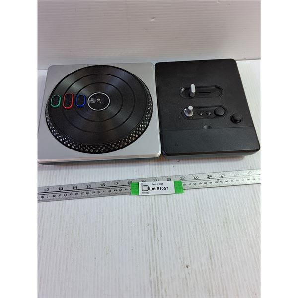 DJ Hero Wireless Turntable Controller for Nintendo Wii