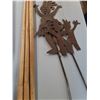 Image 3 : Garden Decor & Wooden Legs 50", PICKUP ONLY