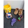 Image 3 : Assorted Ceramic Ornaments, Tweety Bird Mug