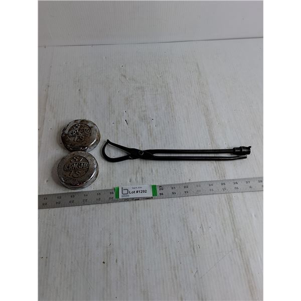 (2) Wheel Caps 3 1/4", Break Tool