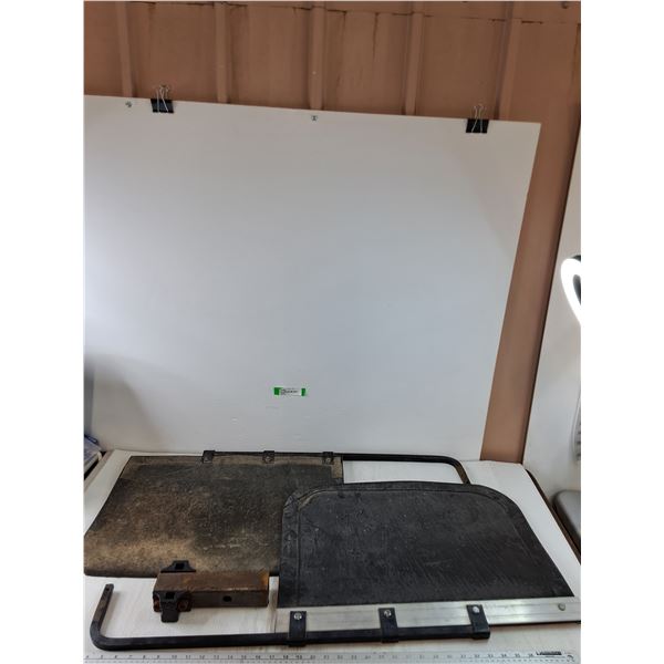 **5th Wheel Truck Mud Flaps and Trailer Hitch Part No Shipping