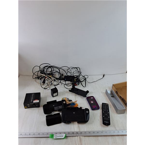 Nintendo 3DS XL and D3DS Desk Accessories, Remote, Phone Cases, Class 3R Laser Untested