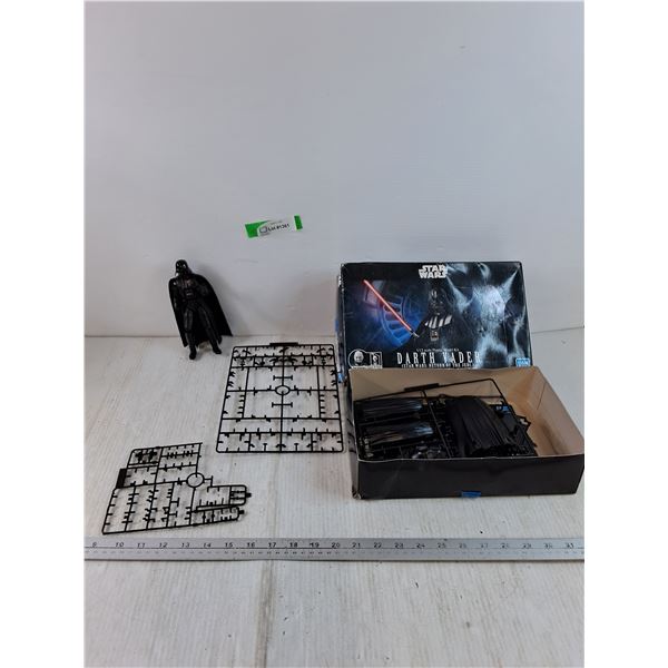 Ban Dai 1:12 Scale Plastic Model Kit Darth Vader Star Wars As-Is