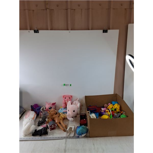 Assorted Kids Toys, Stuffed Bear, Elephant, Bunny, Frozen Carriage, Train, Firehouse, Misc
