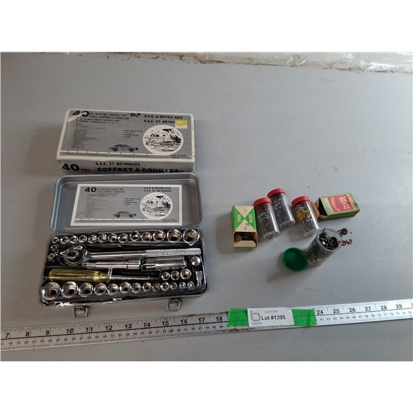 Ratchet Socket Set & Tacks