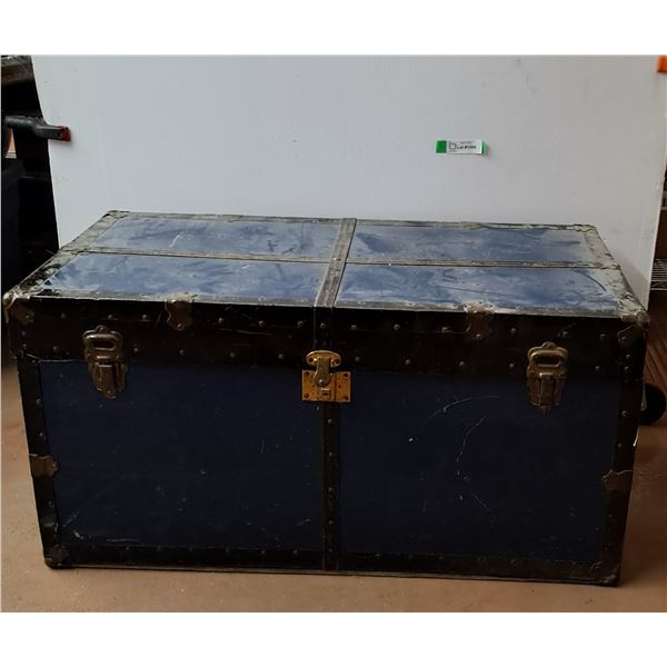 *Trunk 36"x17.5"18.5" Cannot Ship