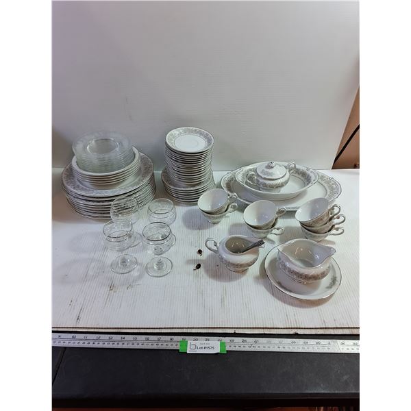 Mayfair China Plate & Glass Set - Made in Japan, Earrings