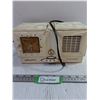 Image 1 : Hallicrafters Precision Built Radio - Untested