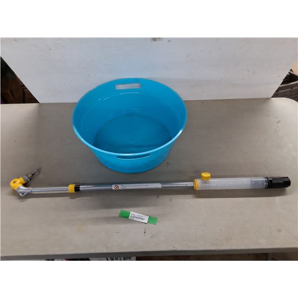 Eavestrough Cleaner  & Plastic Tub, Pickup Only