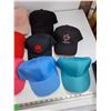 Image 4 : Faux Leather Purse & Ball Caps