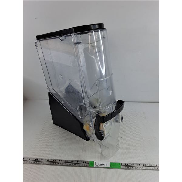 Kitchen Grain/Pasta Dispenser