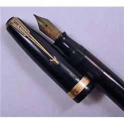 VINTAGE PARKER VACUMATIC FOUNTAIN PEN - Amber and 