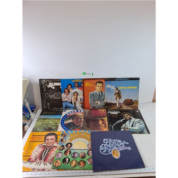 (11) Vinyl Records Country, Alabama, Jim Reeves, Charley Pride, Waylon Jennings, Buck Owens