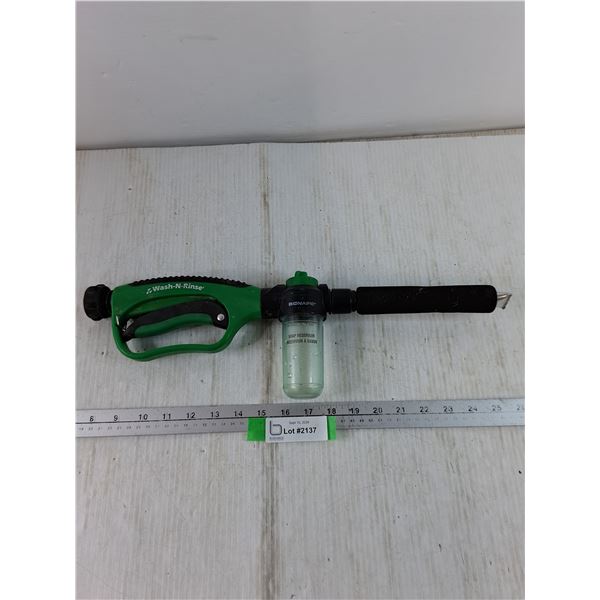 Wash -N-Rinse Pressure Washer with Soap Reservoir Untested