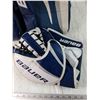 Image 6 : Bauer Goalie Equipment Kit 27", Pads, Glove, Blocker