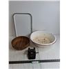 Image 1 : Enameled Tray & Basin, Calappio Salad Server Bowl, 2-Hole Punch