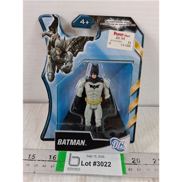 DC Comics Batman Action Figure-4" Tall (NIB)
