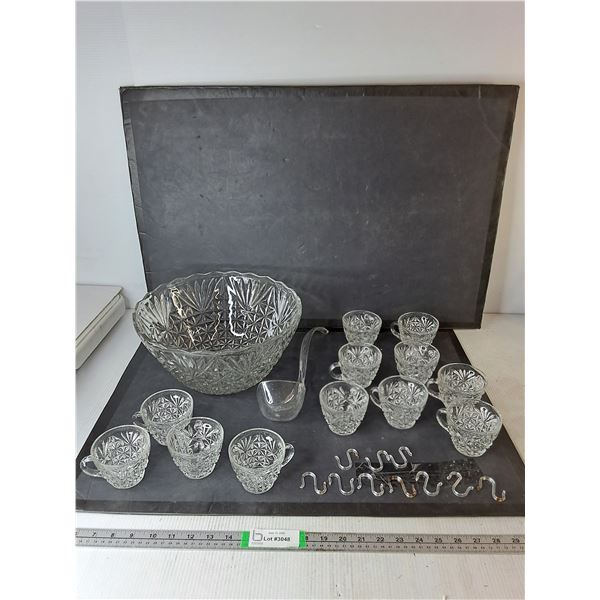 Anchor Hocking 26 Piece Punch Set
