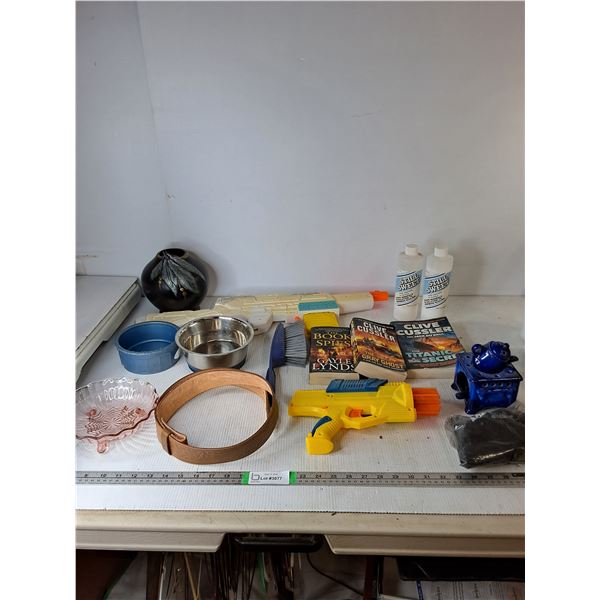(2) Water Guns, (3) Novels, Pet Food Bowls, Misc