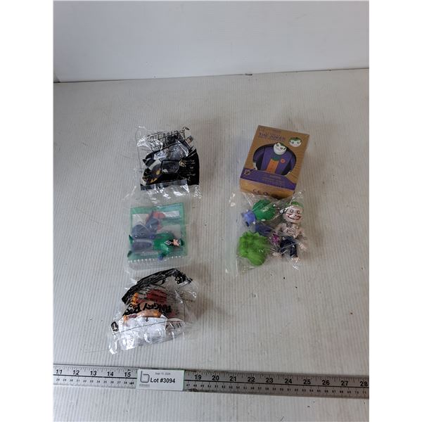 (2) Batman Happy Meal Toy Figurines, The Joker Painted Wooden Figure, Misc