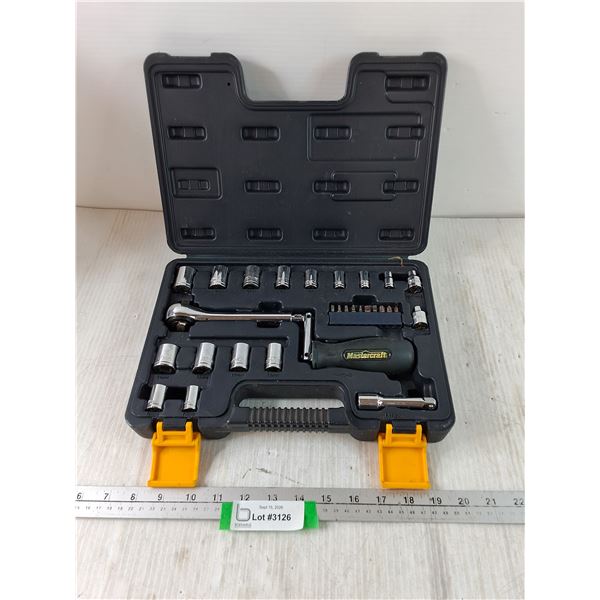 Mastercraft Folding Ratcher with All Attachments and Carry Case