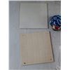 Image 7 : Niklas Humidifier Untested, (2) Wet Floral Foam, (8) Ceramic Tiles, Black Loafers Size 41, Misc