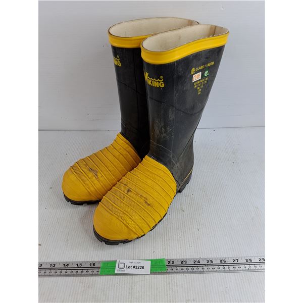Viking Steel Toe Rubber Boots - Size 10